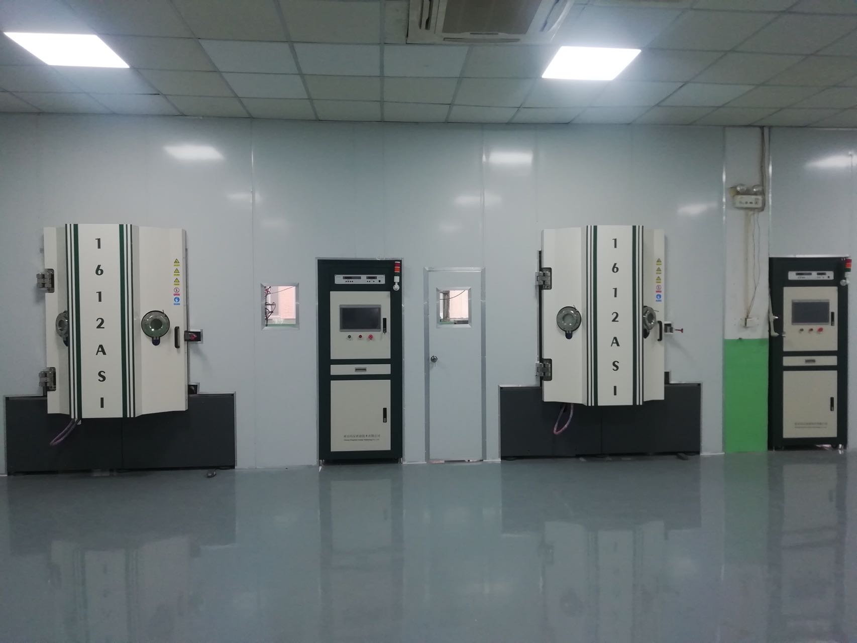 1640162270108116.jpg 多弧+磁控設(shè)備2.jpg